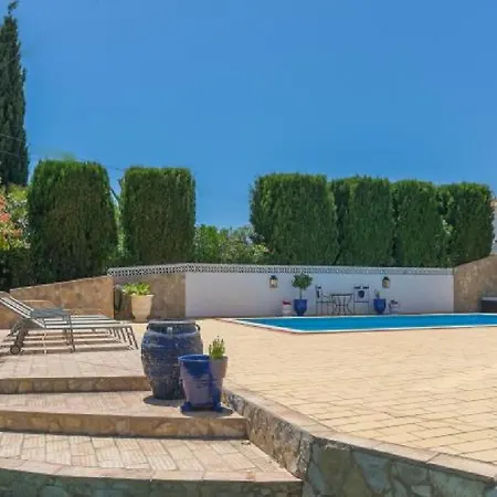 Beautifully Renovated With Swimming Pool * Quarteira